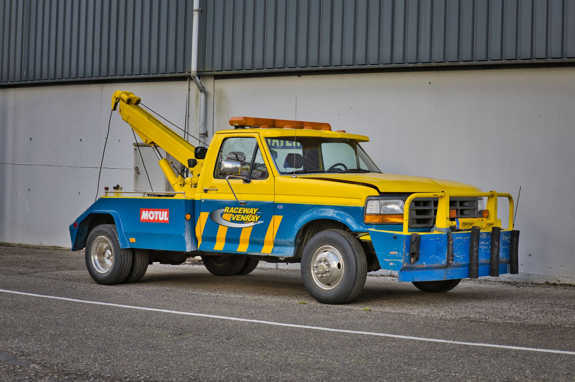 Remorquage voiture équipe à Reims